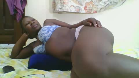 Snapshot of chocolateass4 chatting on September 15, 8:43 pm SUSAN online show from September 15, 8:43 pm