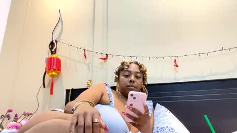 ChocolateCakeQueen online show from March 4, 4:27 am