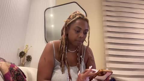 ChocolateCakeQueen online show from December 2, 4:13 am