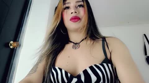 chocolatetriplex online show from October 6, 7:04 am