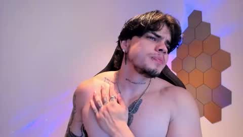 Chris Cooper Independent model online show from January 17, 2:43 am