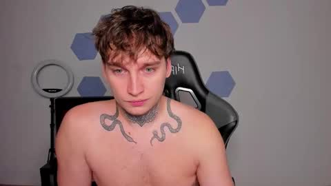 Chris Tyson online show from October 22, 9:38 pm