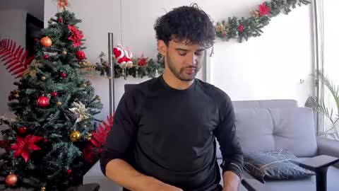 Im Chirs IM MODEL INDEPENDT online show from December 18, 6:57 pm