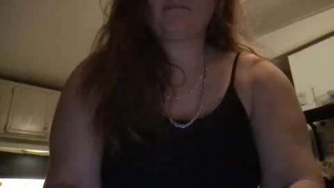 chrisandtrish096 online show from April 24, 12:34 am