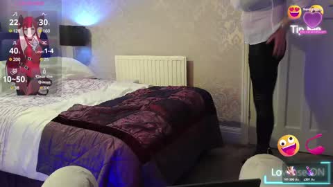 Chriscrossdressx online show from December 31, 2:58 pm