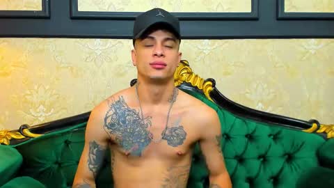 Chris online show from October 11, 11:37 am