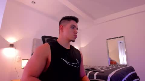 chrismorgan24 online show from October 29, 12:56 am