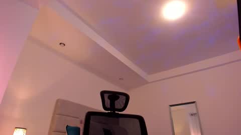 chrismorgan24 online show from February 14, 1:30 am