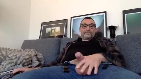 chrispanam13 online show from May 9, 11:38 am
