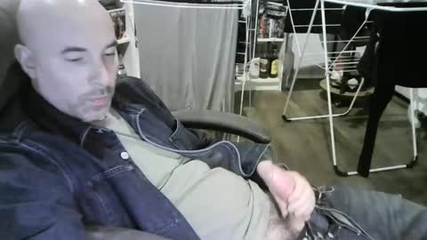 chrisprngr online show from October 10, 4:02 pm