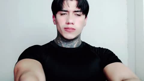 Snapshot of chriss_opp chatting on September 18, 4:22 pm CHRIS INDEPENT MODEL online show from September 18, 4:22 pm