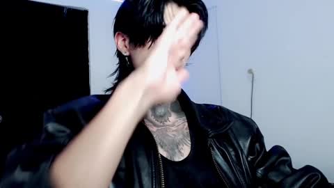 Snapshot of chriss_opp chatting on February 13, 6:15 pm CHRIS INDEPENT MODEL online show from February 13, 6:15 pm