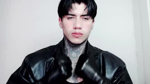 Snapshot of chriss_opp chatting on September 19, 4:22 pm CHRIS INDEPENT MODEL online show from September 19, 4:22 pm
