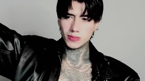 CHRIS  INDEPENT MODEL online show from November 10, 11:29 pm