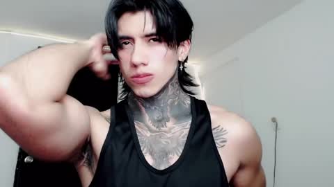 Snapshot of chriss_opp chatting on February 18, 6:48 am CHRIS INDEPENT MODEL online show from February 18, 6:48 am