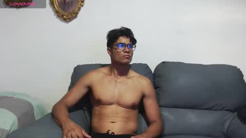 ---Chistian--- online show from October 31, 7:58 pm