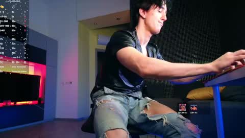 UPVOTE ME ------  ILL DO SOMETHING FOR FREE online show from June 7, 8:03 pm