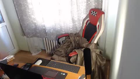 ChristiantBoy online show from March 13, 7:55 am