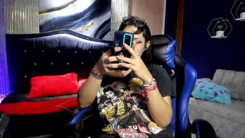 CHRISTINA online show from October 30, 8:09 pm