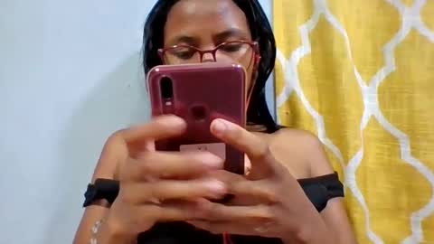 christinah262488 online show from May 12, 7:12 pm