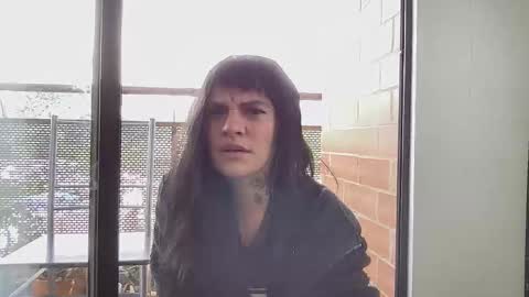 Val riess -- Instagram free online show from November 7, 7:27 pm