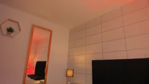 Christine  online show from February 2, 12:12 pm