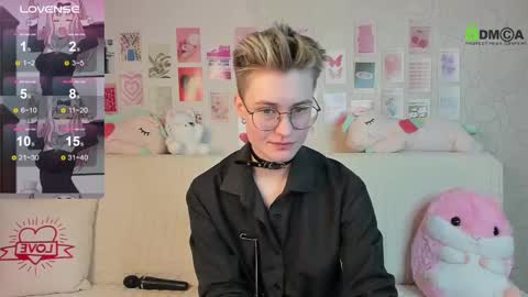 christine_moon online show from February 20, 10:04 pm