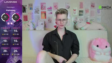 christine_moon online show from March 9, 9:36 pm