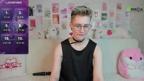 christine_moon online show from March 11, 12:54 am