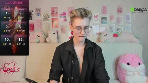 christine_moon online show from February 16, 12:52 am