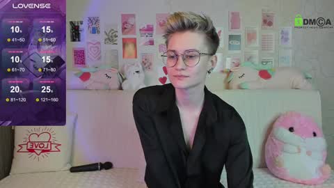 christine_moon online show from March 3, 12:48 am