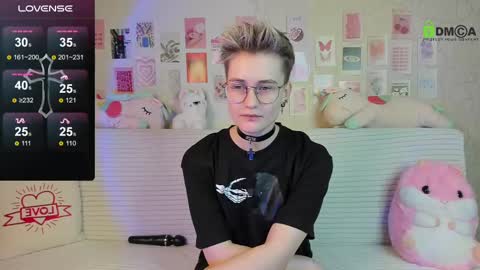 christine_moon online show from February 28, 12:54 am