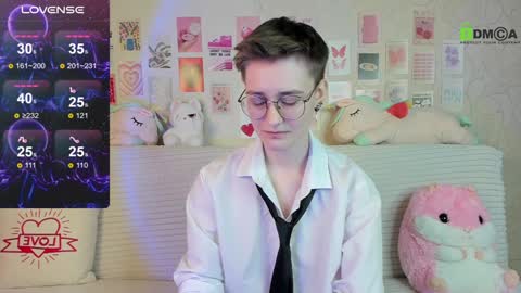 christine_moon online show from February 3, 6:49 pm