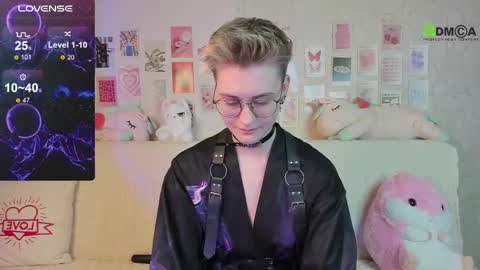 christine_moon online show from February 21, 9:54 pm
