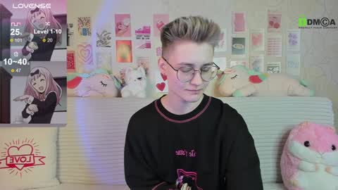 christine_moon online show from February 8, 6:44 pm