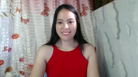 Snapshot of christine_scott chatting on December 24, 12:55 am christine_scott online show from December 24, 12:55 am