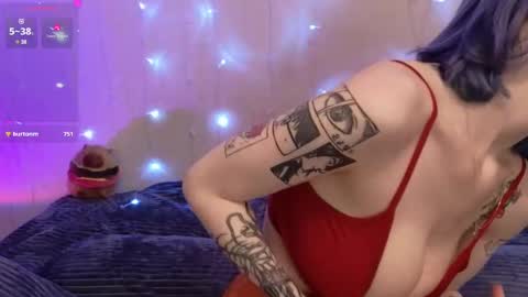 Snapshot of christy_memeow chatting on March 6, 8:27 pm christy memeow online show from March 6, 8:27 pm