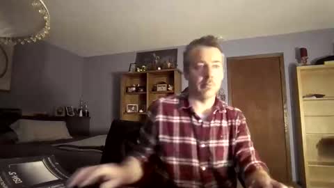 chrisw8121 online show from March 15, 3:00 am