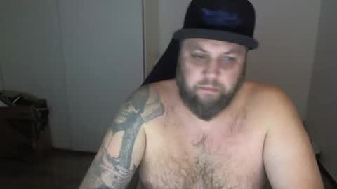 Snapshot of chrizz80 chatting on January 11, 10:40 pm Chrizz online show from January 11, 10:40 pm