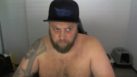 Snapshot of chrizz80 chatting on March 11, 7:14 am Chrizz online show from March 11, 7:14 am