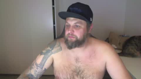 Snapshot of chrizz80 chatting on December 3, 6:22 pm Chrizz online show from December 3, 6:22 pm