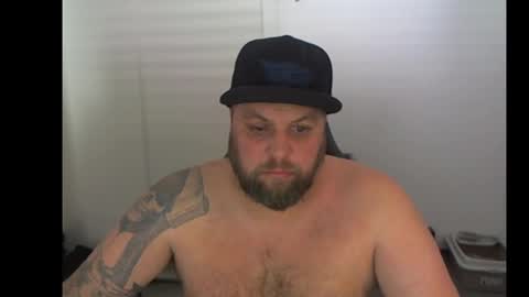 Snapshot of chrizz80 chatting on February 21, 12:39 pm Chrizz online show from February 21, 12:39 pm