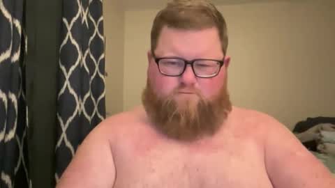 chubbsguy92 online show from December 17, 12:39 am