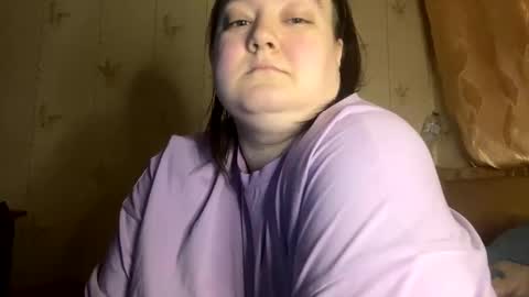 Kat online show from February 17, 3:33 pm