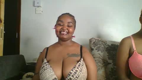 chubby_princess2 online show from October 31, 4:07 pm