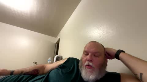 chubbyluvr42 online show from September 10, 4:35 am