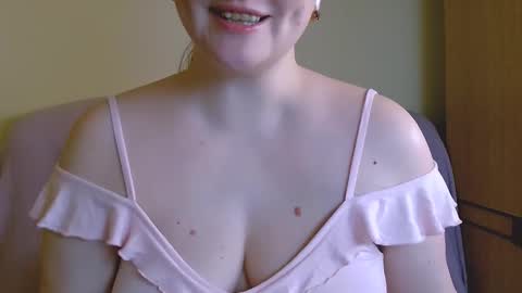 Snapshot of chubbymaia chatting on February 26, 12:38 pm Maia online show from February 26, 12:38 pm