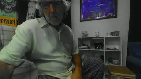chuck354139 online show from January 4, 2:46 am