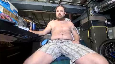 chuck7891 online show from May 18, 9:54 pm