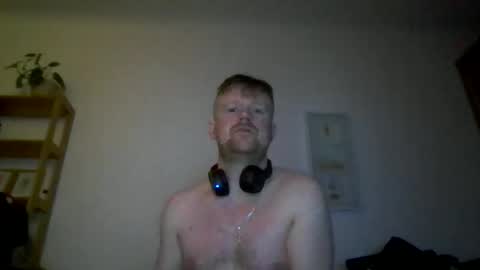 ciasnsyrize1996 online show from February 25, 10:13 pm